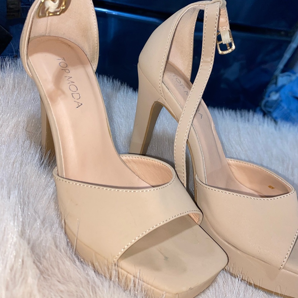 Top Moda Women's Cream Heels